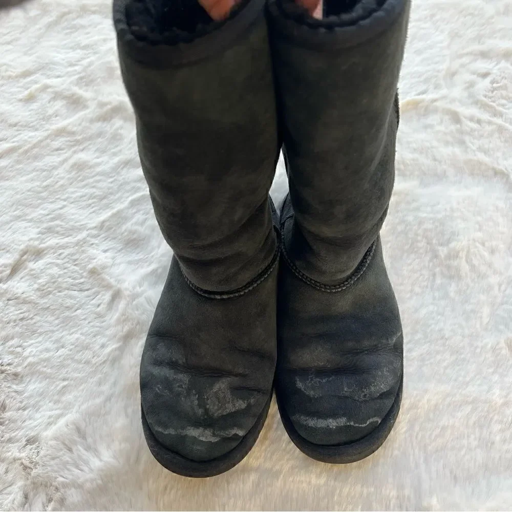 Ugg Kid’s Tall Black Winter Boots Big Girl size 6